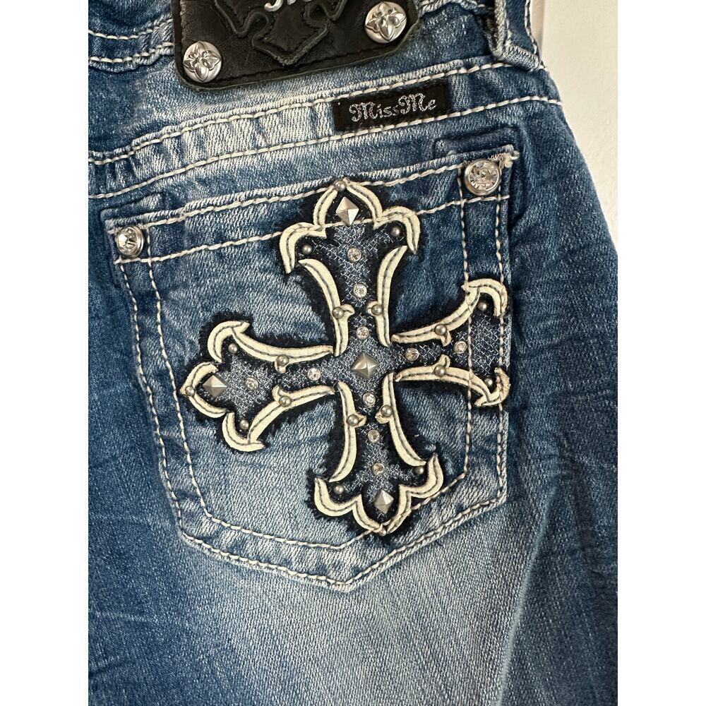 Miss me Cuffed Capri Jeans Women 28 Western Cowgirl Bejeweled Glam Aztec Stain